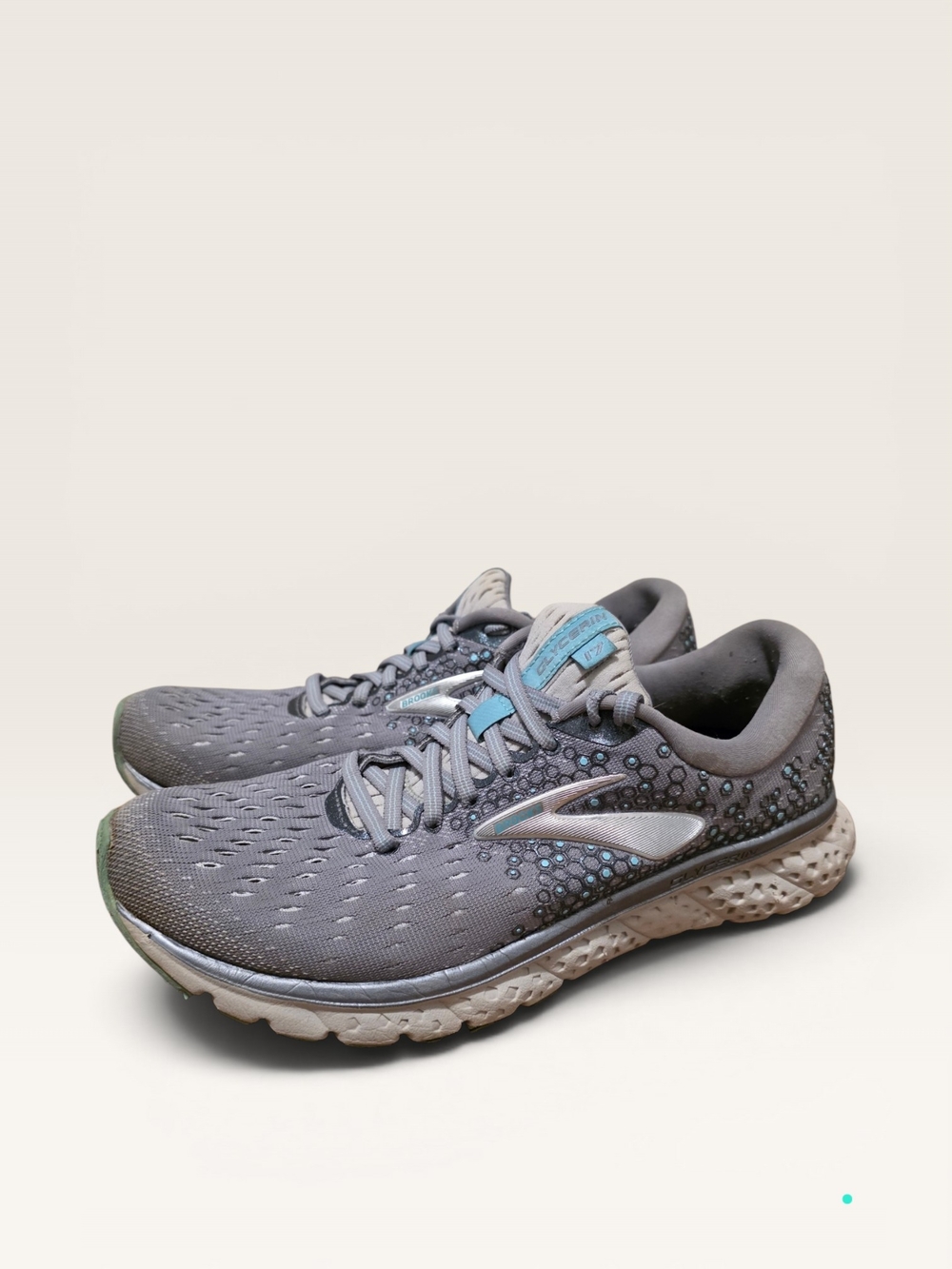 Brooks Glycerin 17 Gray Teal Running Shoes Sneakers Womens Size 9.5 B